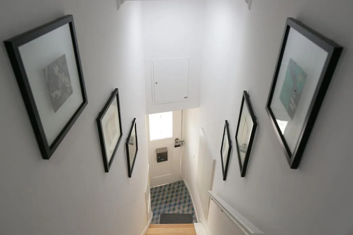 Apartment City Center Duplex - Subway Nearby Lisbon