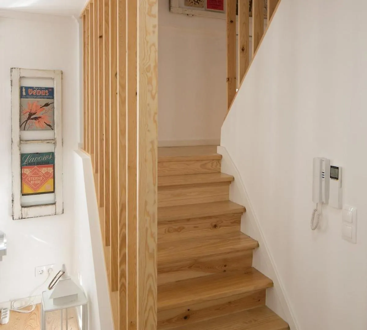 City Center Duplex - Subway Nearby Lisbon Apartment